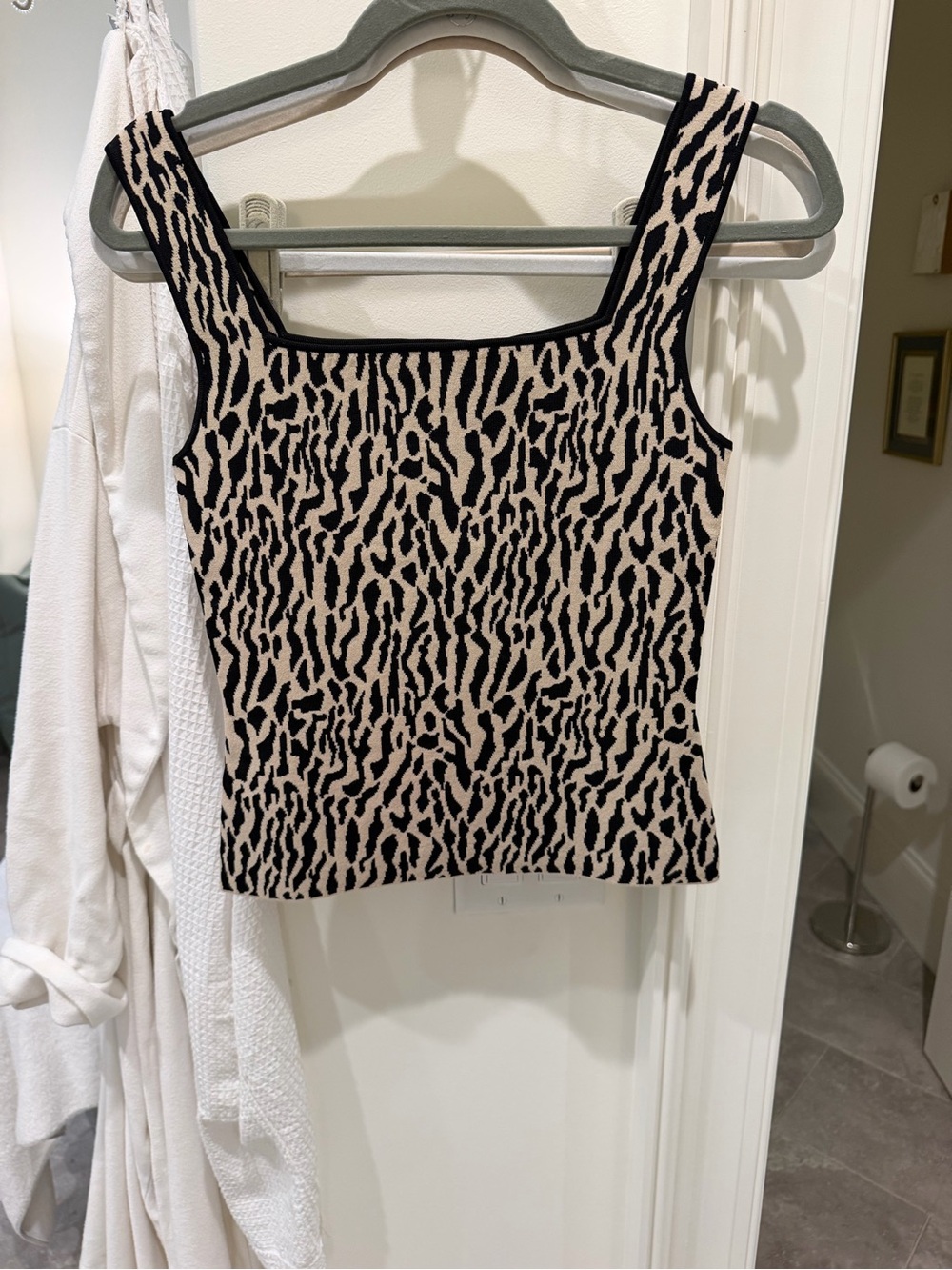 Theory Sleeveless Animal Print Square-Neck Tank Top - Black & Beige